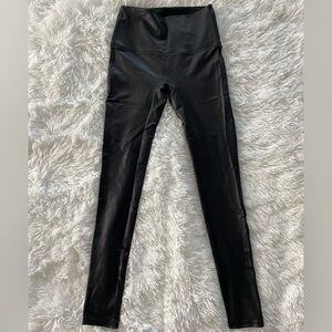 Jane and Bleecker Black Leggings